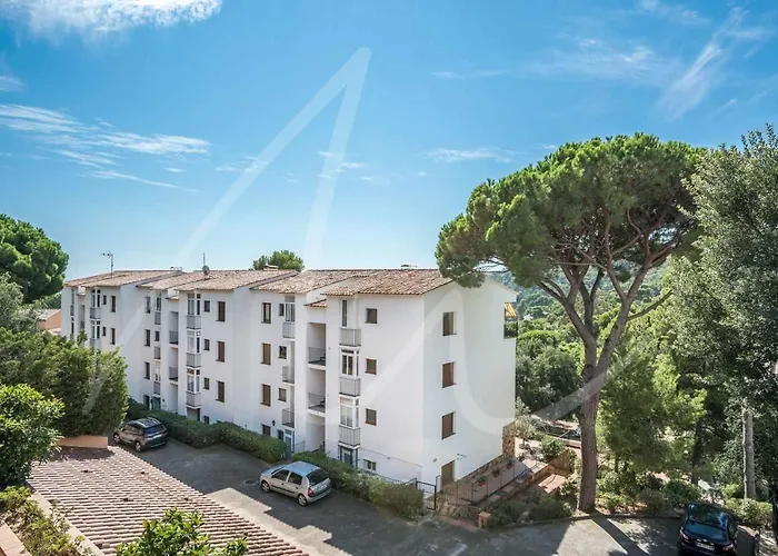 Antora B, By Seamount * Calella De Palafrugell