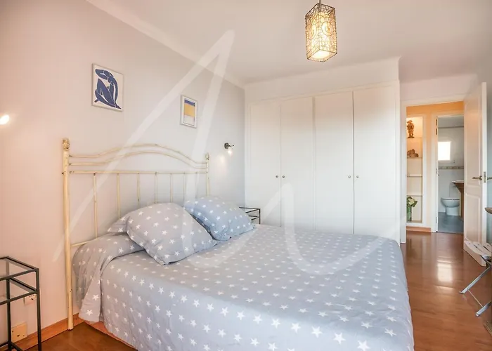 Antora B, By Seamount Calella De Palafrugell
